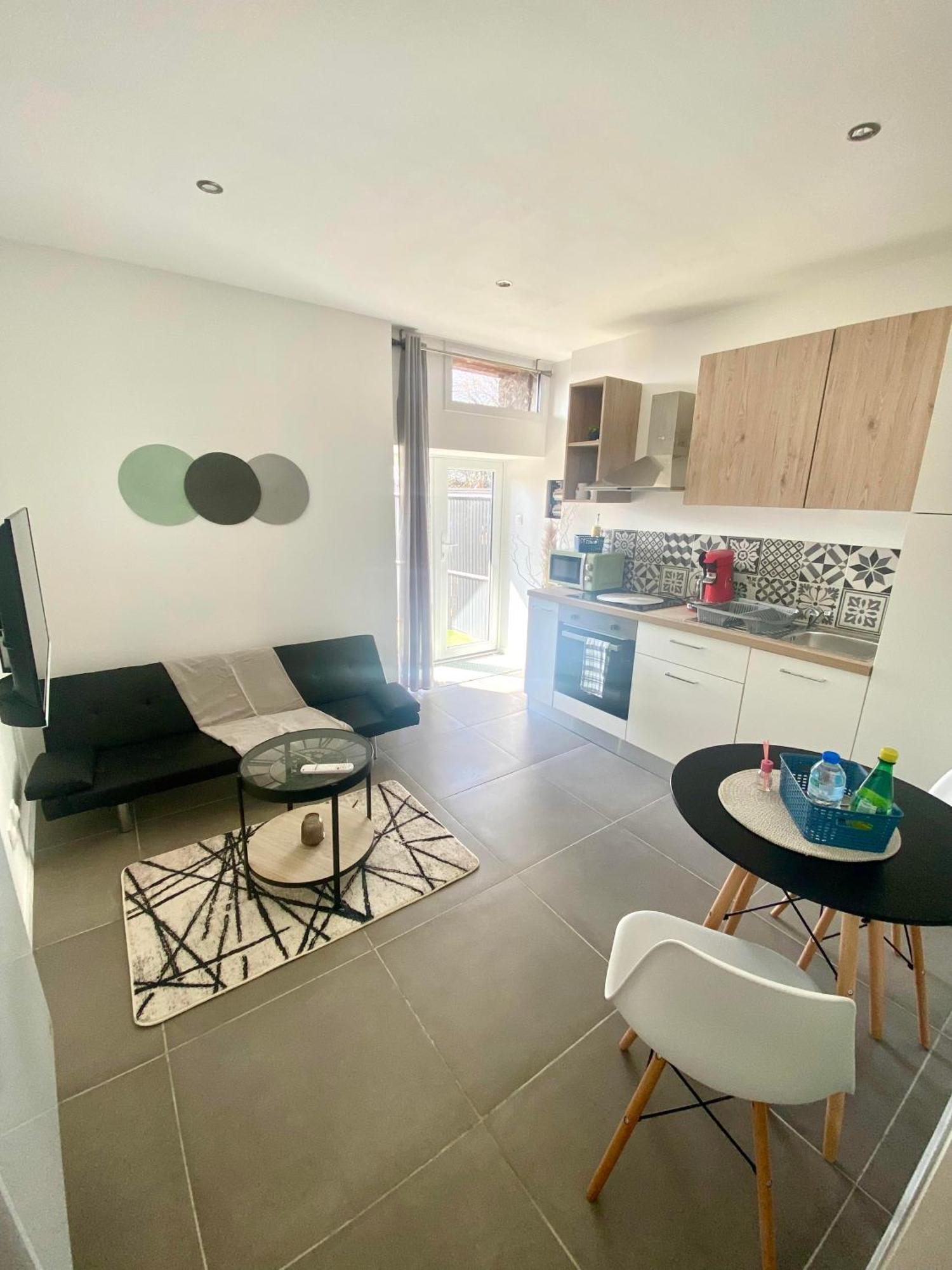 « Le Petit Louis » Apartment Briord Exterior photo
